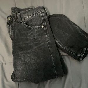 black american eagle mom jeans